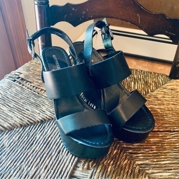 ✨🖤 Express Black Platform Wedge Sandals ✨🖤 Size 6✨🖤✨ - Picture 3 of 8